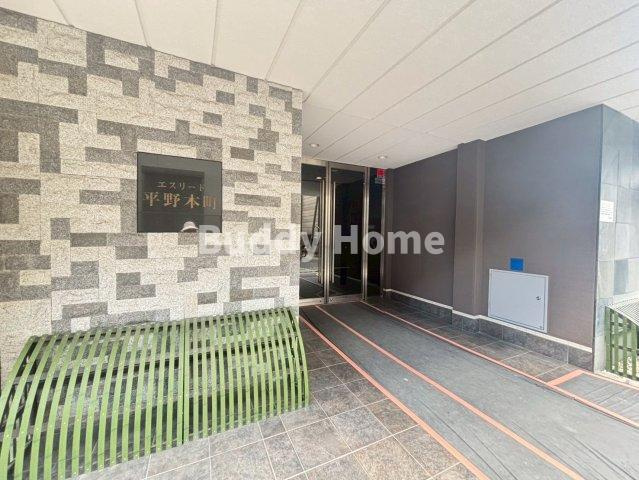 エスリード平野本町のエントランス