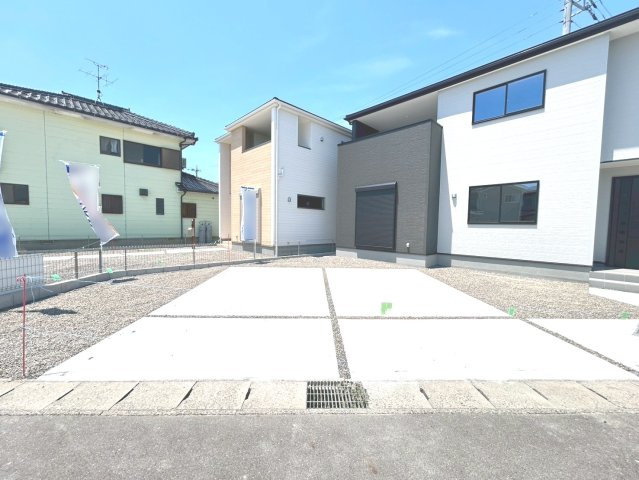 【商談中】リーブルガーデン　一宮市北今　全2区画分譲の駐車場|■駐車場　■ヤマダ不動産　株式会社リライフ　
■夢のマイホーム購入をフルサポートします！