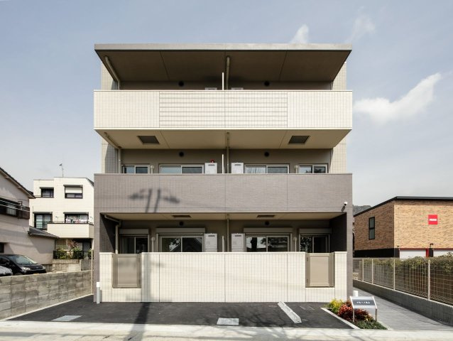 ブルーメ本山の外観