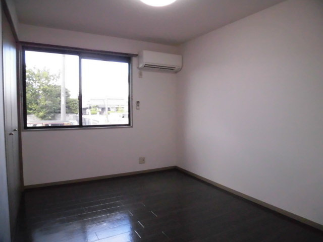 エスポワール米原B棟の洋室