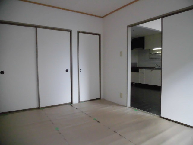 エスポワール米原B棟の和室