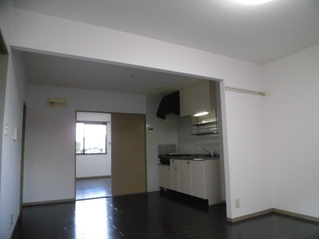 エスポワール米原B棟の居間・リビング