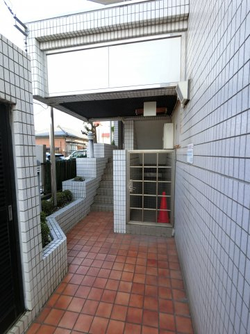 【エントランス】