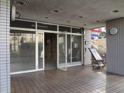 【エントランス】 | セブンストーリー | 清潔なエントランスです