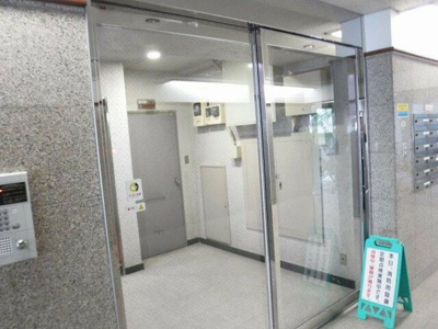 【ロビー】 | トーカングランドマンション音羽 | 清潔なロビーです