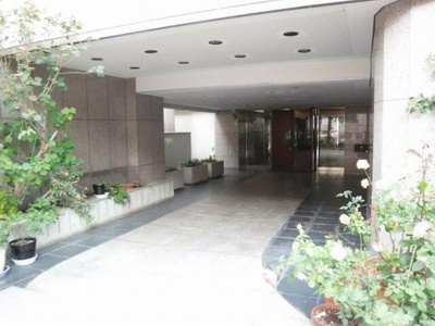 【エントランス】 | トーカングランドマンション音羽 | ゆとりのあるエントランスです