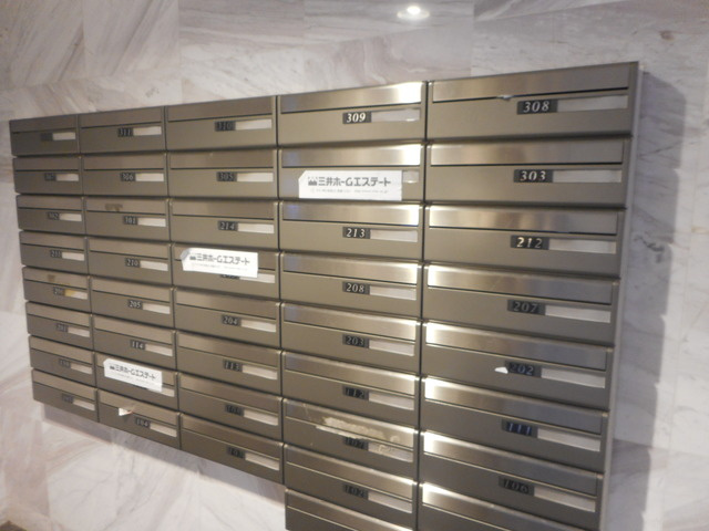 グロースメゾン用賀　最上階　南向き　ペット相談可　のロビー