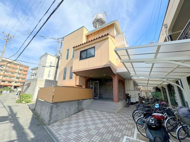 ミスターK上新庄の外観