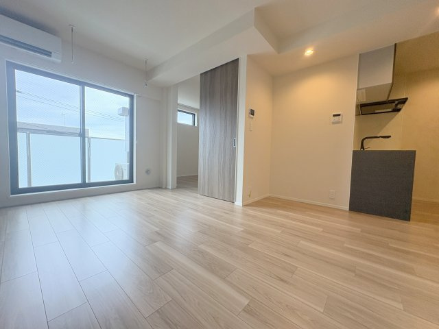 ARCH　EASTの居間・リビング