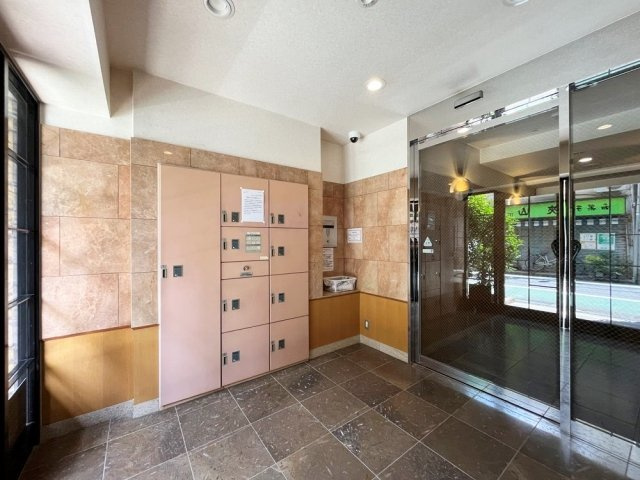 ジェイパーク南大井のエントランス