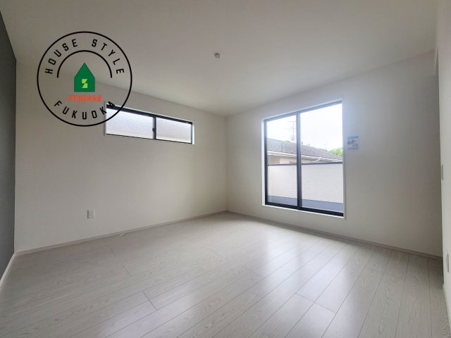 糟屋郡篠栗町和田4丁目第2-3棟（3号棟）の寝室|主寝室には収納力に優れたクローゼットがありますので、お部屋もすっきり片付きます。