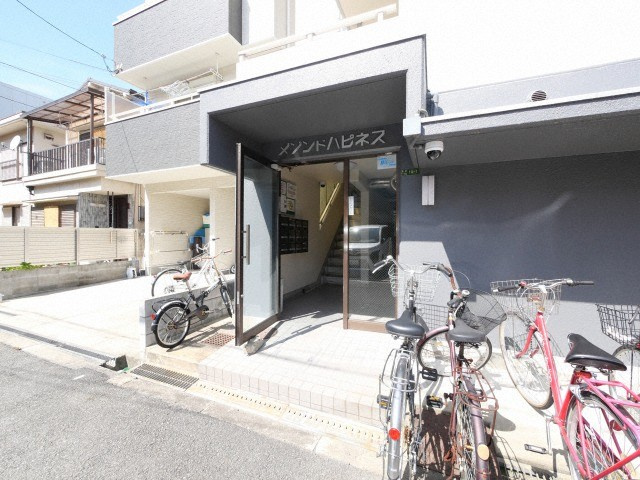 メゾンドハピネスのエントランス