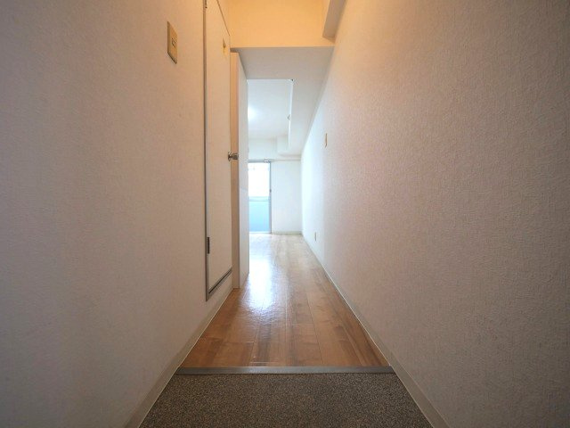 メゾンドハピネスの玄関