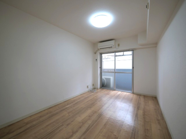 メゾンドハピネスの居間・リビング