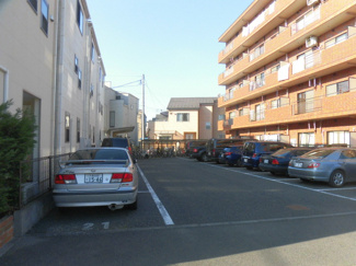 【駐車場】