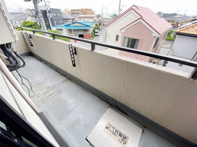 大和マンションのバルコニー|別号室の参考写真です。