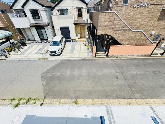 松戸市常盤平双葉町新築戸建【常盤平第三小学校：10分】の展望|バルコニーより道路側眺望