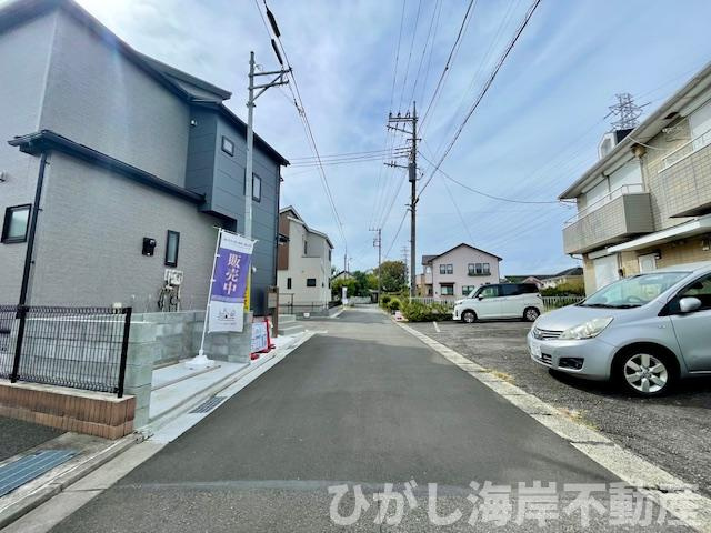 平塚市纒　新築戸建　全10棟の前面道路含む現地写真|前面道路