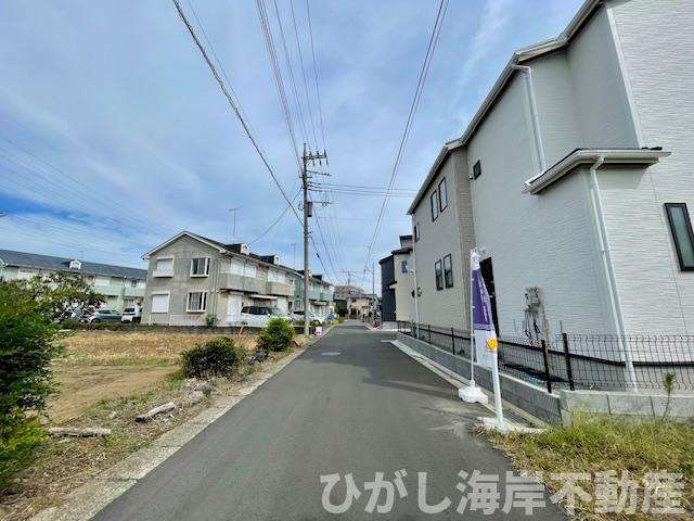 平塚市纒　新築戸建　全10棟の前面道路含む現地写真|前面道路