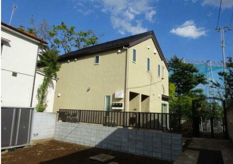 ルナーレ　ロフト付き　築浅　ルーフバルコニー