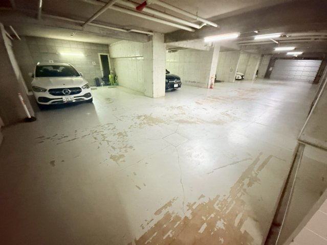 ビクトリアコート夙川の駐車場