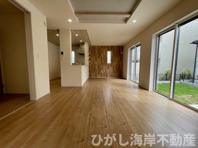 平塚市纒　新築戸建　全10棟の居間・リビング|16.0帖　LDK