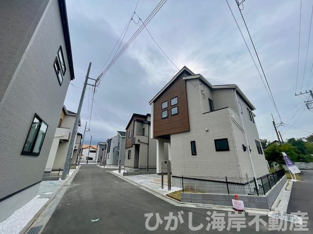 平塚市纒　新築戸建　全10棟の前面道路含む現地写真|前面道路