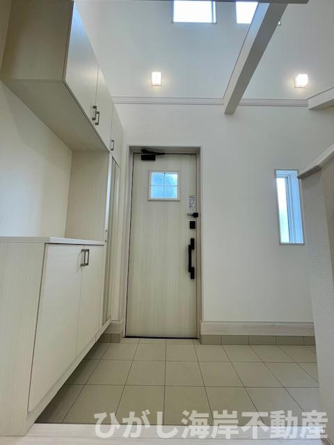 平塚市纒　新築戸建　全10棟の玄関|玄関