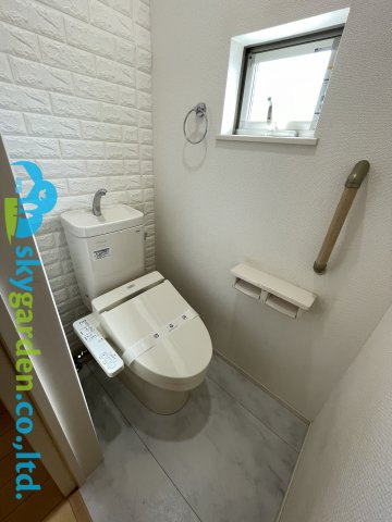 茅ヶ崎市室田　中古戸建のトイレ|2階のトイレ