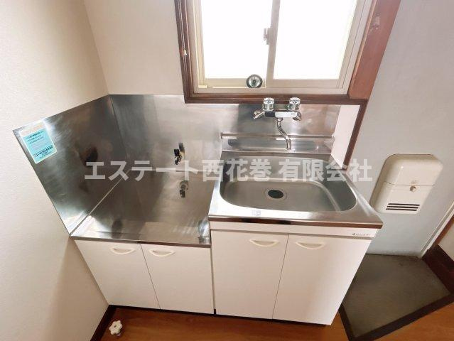 ハイムエクメーネBのキッチン|まな板を置くスペースは工夫ください。