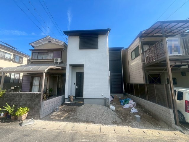 京阪バス『国道音羽』停まで徒歩１分◆オール電化住宅◆大容量収納可能◆山科区小山南溝町の外観|外観(令和７年８月撮影)