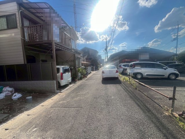 京阪バス『国道音羽』停まで徒歩１分◆オール電化住宅◆大容量収納可能◆山科区小山南溝町の前面道路含む現地写真|前道(令和７年８月撮影)