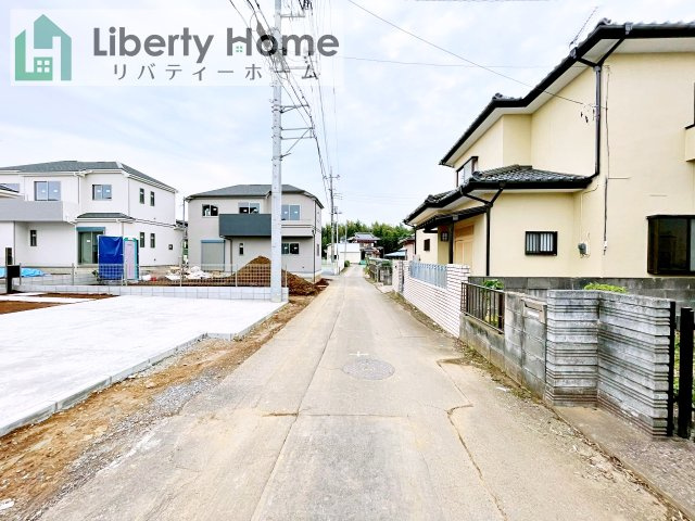 土浦市烏山4丁目　新築戸建　D号棟の前面道路含む現地写真