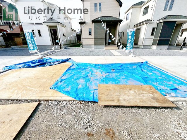 土浦市烏山4丁目　新築戸建　D号棟の駐車場