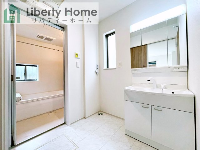 土浦市烏山4丁目　新築戸建　E号棟の脱衣所