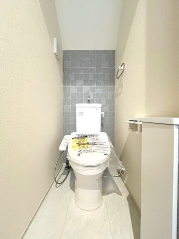 昭島市緑町3丁目　新築戸建のトイレ