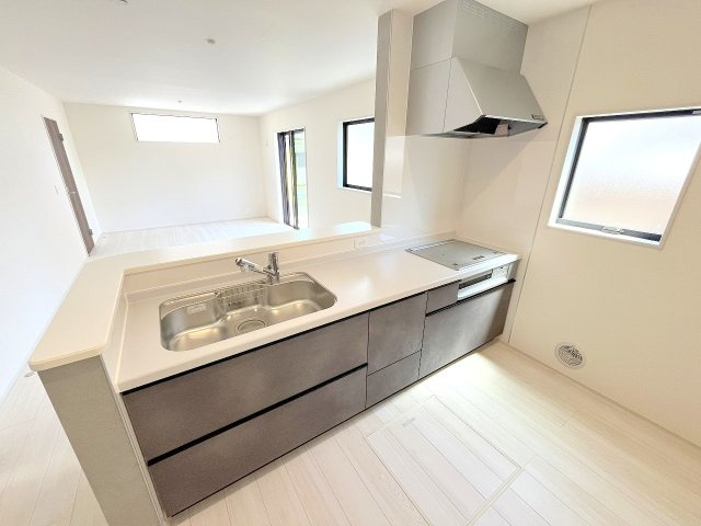 昭島市緑町3丁目　新築戸建のキッチン