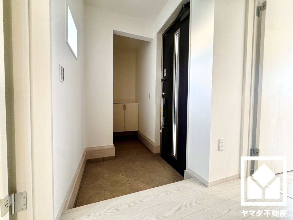 伏見区深草大亀谷万帖敷町　5期　3号地の玄関