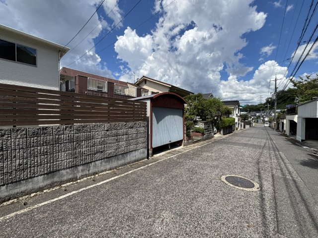 中古戸建　相田7丁目の前面道路含む現地写真