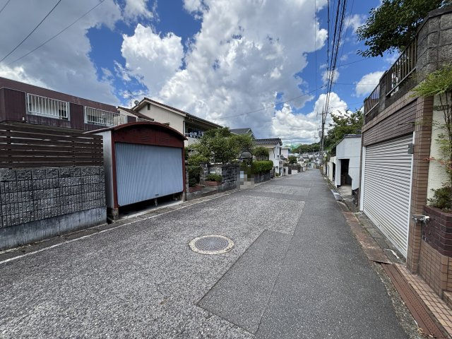 中古戸建　相田7丁目の前面道路含む現地写真
