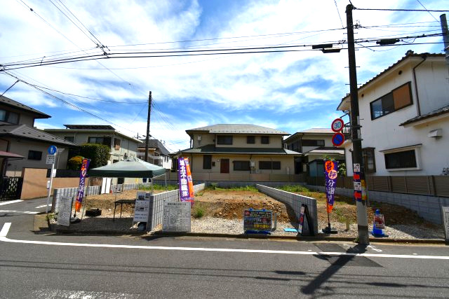 丸山1丁目・新築戸建・3号棟の前面道路含む現地写真