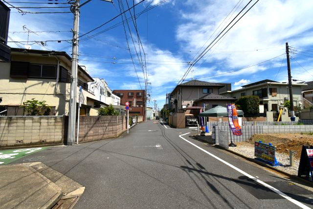 丸山1丁目・新築戸建・3号棟の前面道路含む現地写真