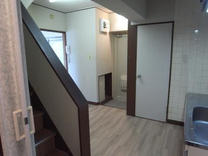 ニューハイツ大塚の玄関