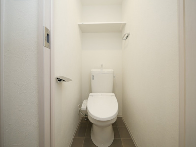 【トイレ】 | アドバンス大阪ビヤン | ゆったりとした空間のトイレです