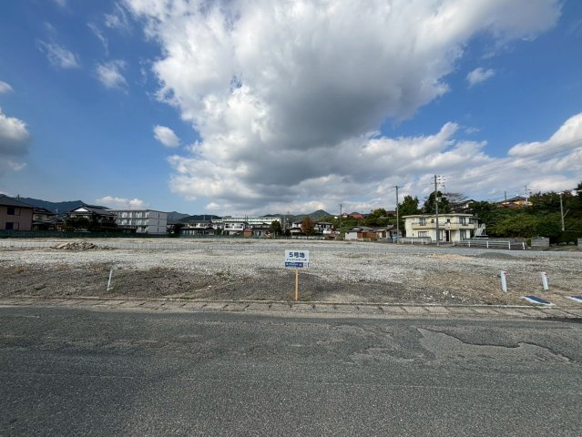 プランタウン清末西町の前面道路含む現地写真