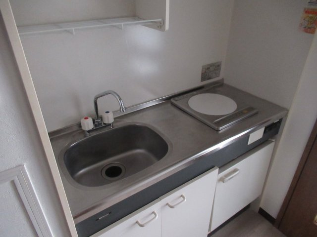 シーショア垂水のキッチン|コンパクトなキッチンで掃除もラクラク