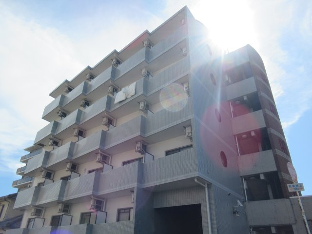 シーショア垂水の外観|落ち着いた雰囲気の外観です