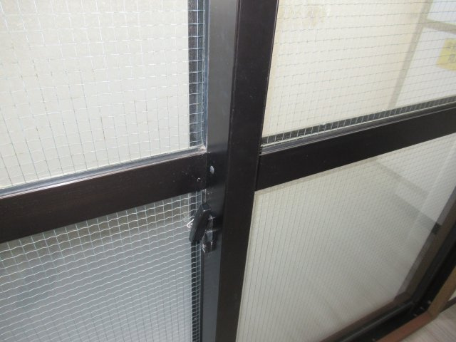 シーショア垂水のセキュリティ|針金入りのガラスです