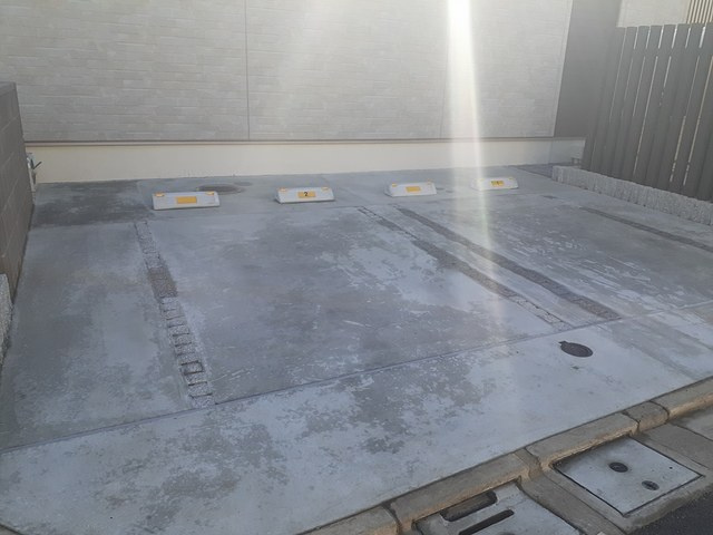 オリーブヒルズの駐車場