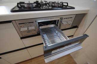 【キッチン】 | 【仲介手数料無料！！】稲城市東長沼　新築戸建て（全7棟）1号棟　5680万円 | 魚約グリル